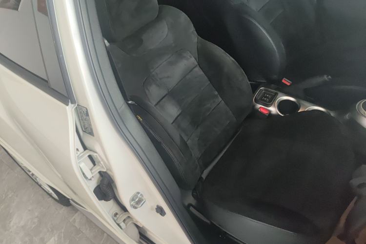 Used Infiniti ESQ 2014 1.6L Spontaneous Edition Right Front Seat