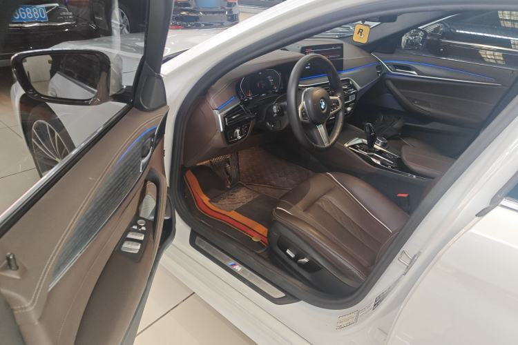 Used BMW 5 Series 2022 Second Facelift 530Li xDrive M Sport Package
