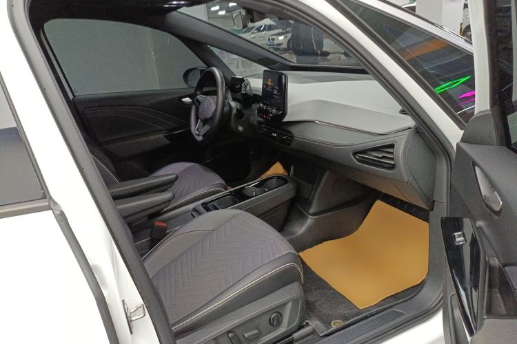 Used Volkswagen ID.3 2024 Outstanding Edition Right Front Seat