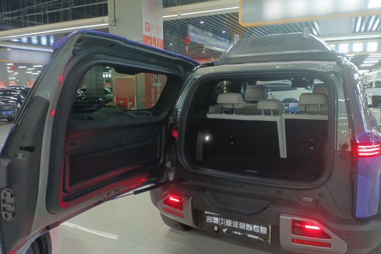 Used Formula Leopard Titanium 3 2025 Model Facelifted 501 km Four-Wheel Drive Drone Edition