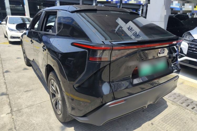 Used Toyota FAW bZ4X 2022 Two-Wheel-Drive Long-Range JOY Edition Exterior 2