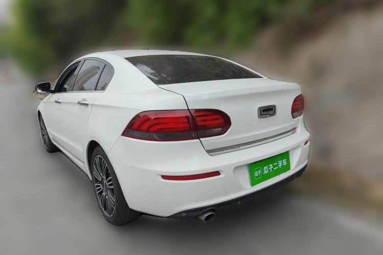 Used Qoros 3 2017 Sedan 1.6T Automatic ZhiZhen Enhanced Model
