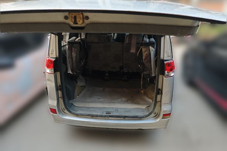 Used Dongfeng Shuaike 2011 1.5L Manual Comfort 7-Seater China IV Standard Trunk