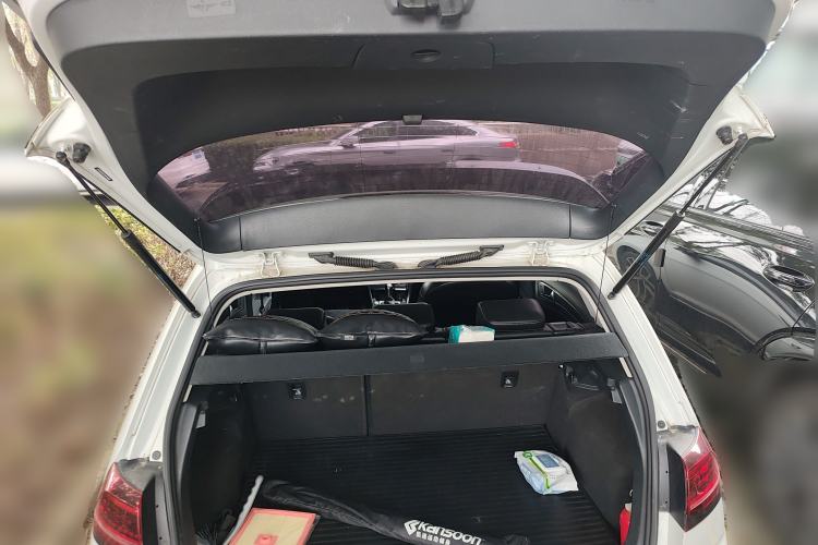 Used Volkswagen Golf 2018 230TSI Automatic Luxury Version Trunk