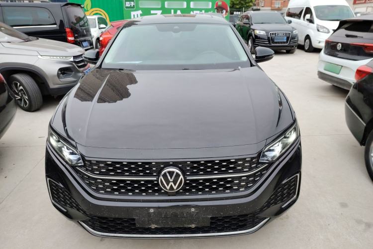 Used Volkswagen Passat 2022 330TSI Starry Luxury Edition