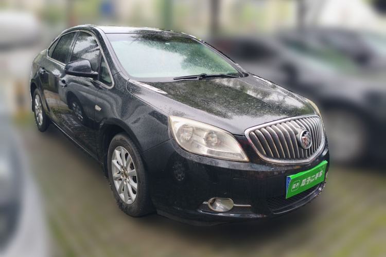 Used Buick GT 2013 GT 1.6L Automatic Fashion Edition Front Right 45 Deg