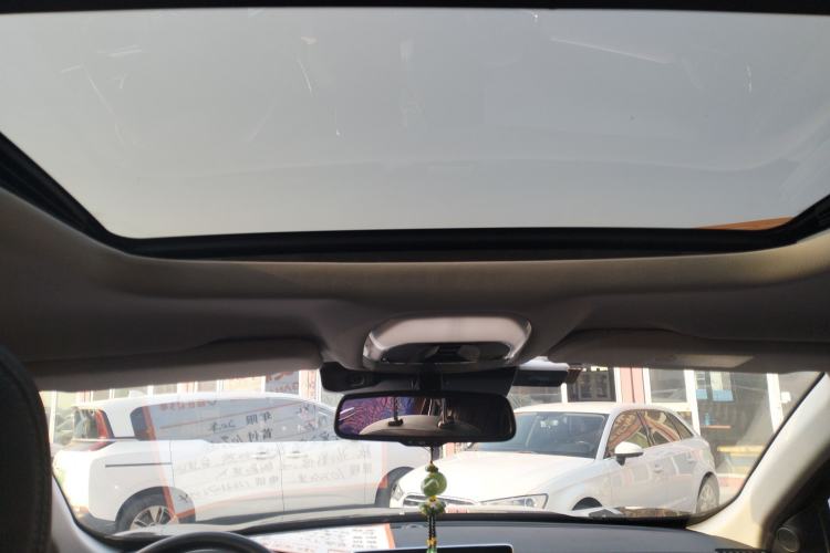 Used EXEED Lingyun 2020 1.6T Two-Wheel Drive Star Edition Headliner