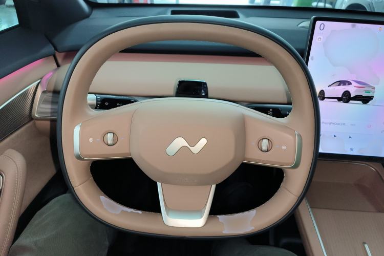 Used ONVO L60 2025 Model—60 kWh Rear-Wheel-Drive Version
