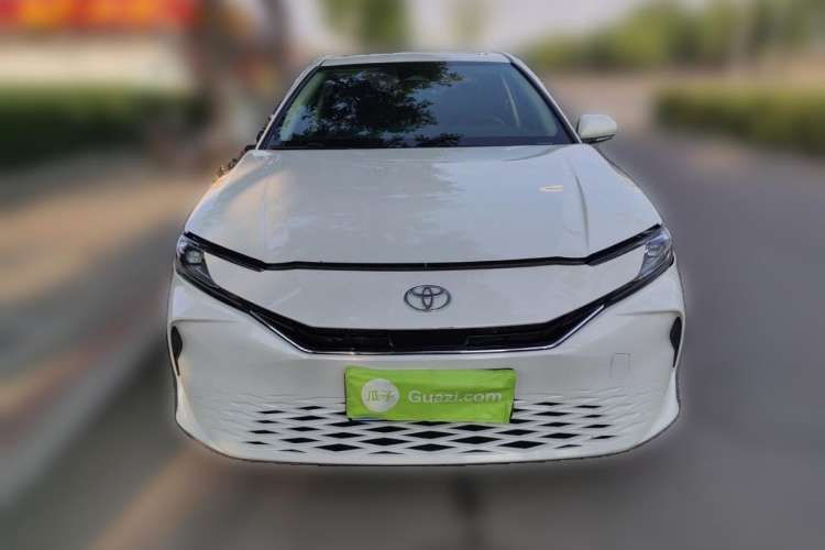 Used Toyota Camry 2024 Dual-Motor 2.0 HE Elite Edition