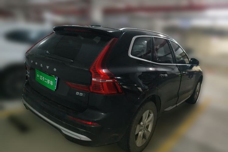 Used Volvo XC60 2022 B5 4x4 Zhiyi Luxury Edition
