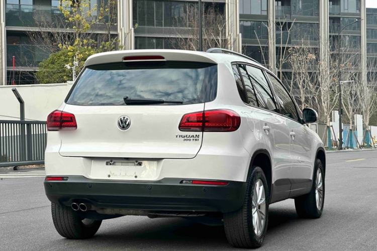 Used Volkswagen Tiguan L 2017 300TSI Automatic Two-Wheel Drive Silk Road Comfort Edition