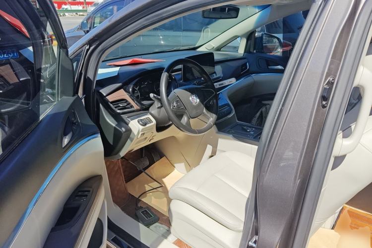 Used Buick GL8 2020 Land Business Class 652T Luxury Model
