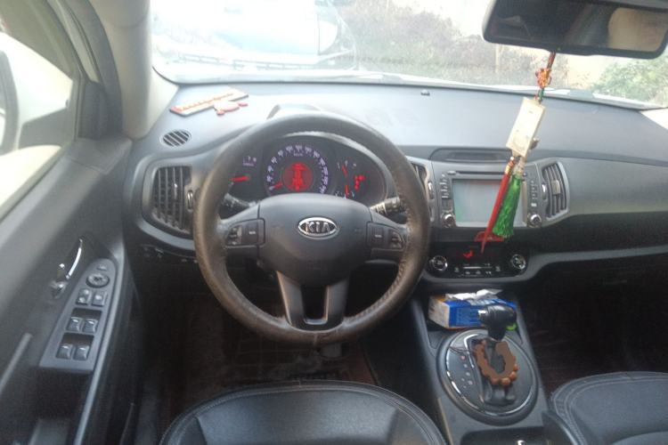 Used Kia Sportage R 2011 2.0L Automatic Two-Wheel Drive GL Steering Wheel