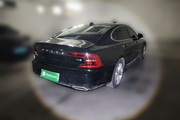 Used Volvo S90 2019 T4 Zhiyi Edition
