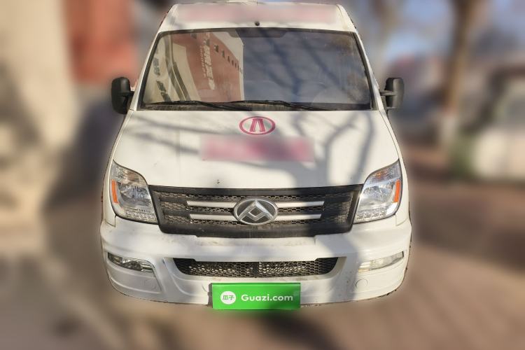 Used SAIC MAXUS Xintu V80 2023 2.0T Manual Classic Aoyuntong Short Wheelbase Mid-Roof 5/6-Seater