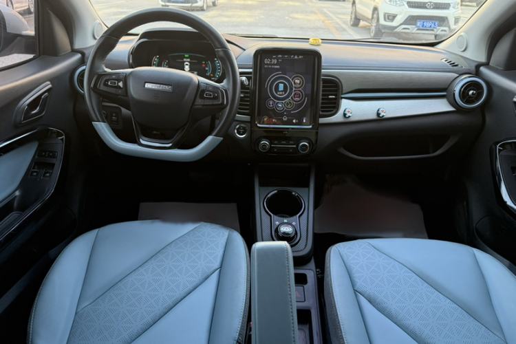 Used Chery Little Ant 2022 Sweet Pink Edition Low-Sugar Version Lithium Iron Phosphate 29.2 kWh 30 kW 301 km