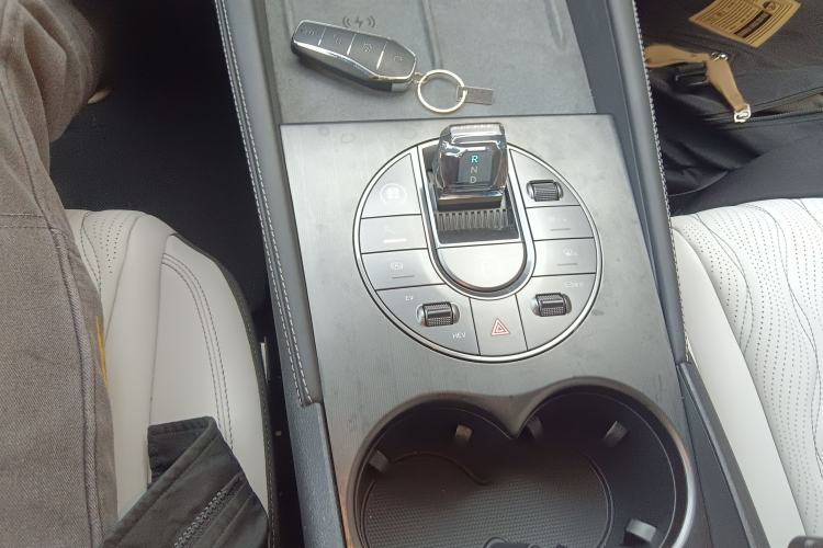 Used BYD Seal 06 New Energy 2024 DM-i 120KM Flagship Model
