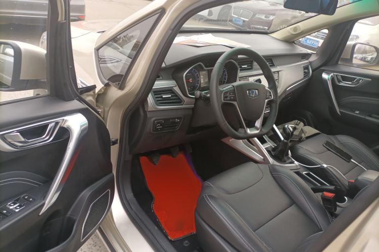 Used Geely Auto Vision X3 2017 1.5L Manual Elite Model Interior 3