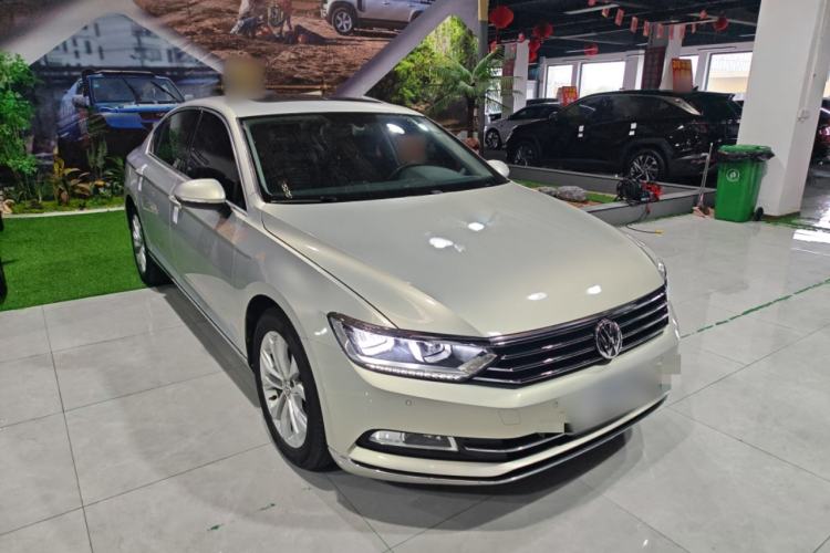 Used Volkswagen Magotan 2019 330TSI DSG Luxury Model China V Standard Exterior 1