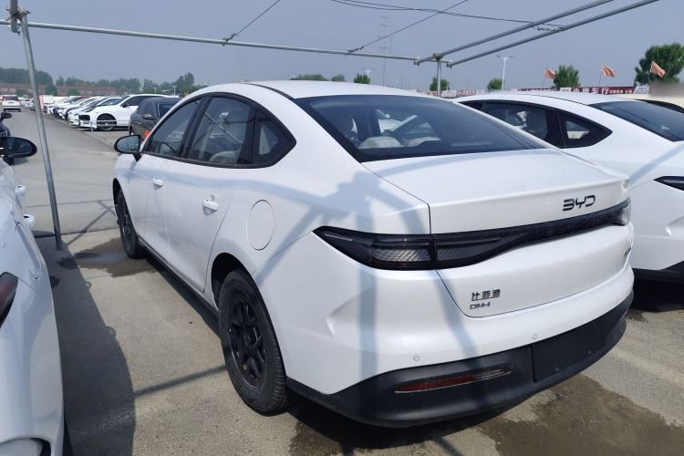 Used BYD Seal 05 DM-i 2026 DM-i 128KM Luxury Edition Rear Left 45 Deg