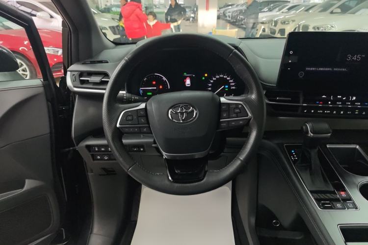 Used Toyota Granvia 2023 2.5L Hybrid Prestige VIP Edition
