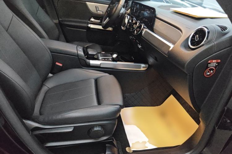 Used Mercedes-Benz GLB 2021 GLB 180 Fashion Model Right Front Seat