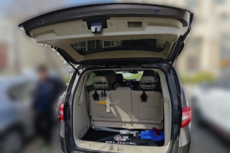 Used Buick GL8 2014 2.4L CT Luxury Business Comfort Edition
