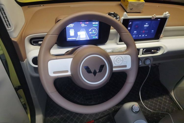 Used Wuling Hongguang MINIEV 2024 3rd Generation 215km Advanced Version