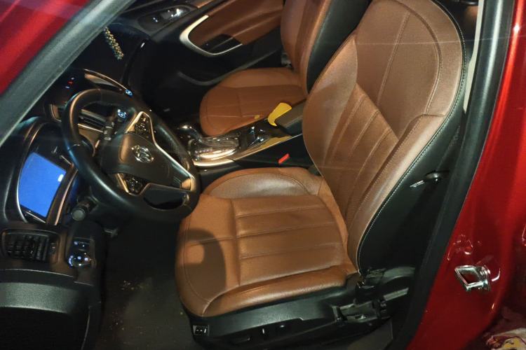 Used Buick Regal 2014 2.4L SIDI Luxury Fashion Edition Left Front Seat