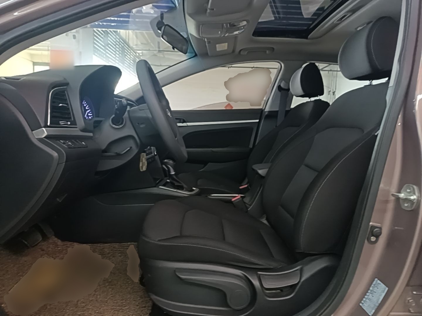 Interior delantero