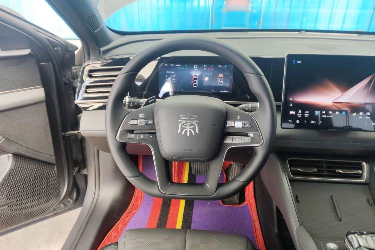Used BYD Qin L 2025 DM-i Smart Drive 80KM Leading Model Steering Wheel