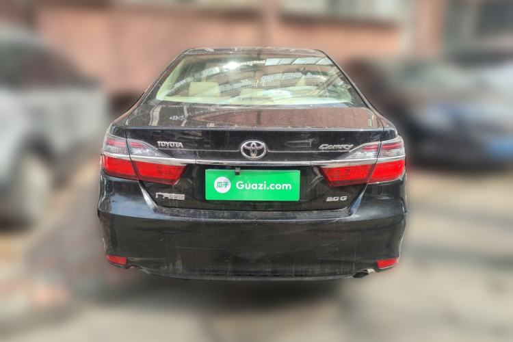 Used Toyota Camry 2016 2.0G 10th Anniversary Leading Edition
