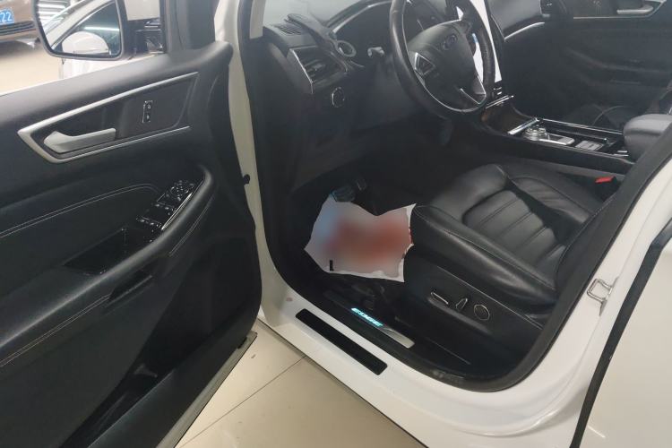 Used Ford Edge 2020 EcoBoost 245 Two-Wheel Drive Titanium 7-Seater
