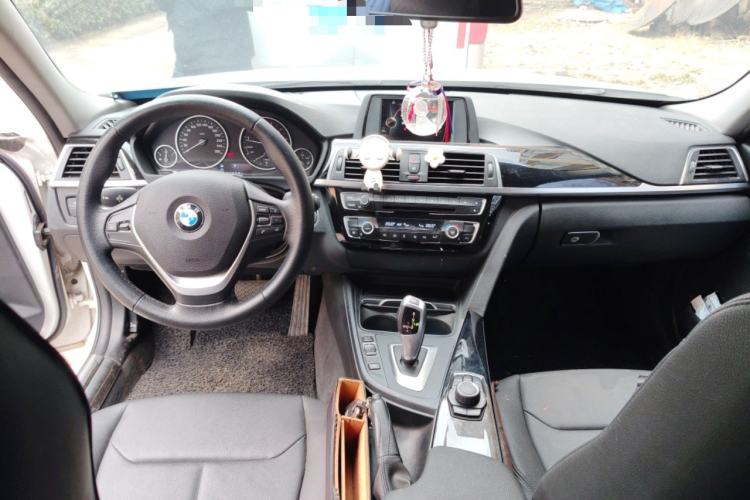 Used BMW 3 Series 2017 320Li Fashion Model
