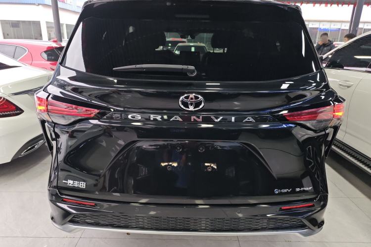 Used Toyota Granvia 2024 2.5L Hybrid Prestige PLUS Four-Wheel Drive Version Rear