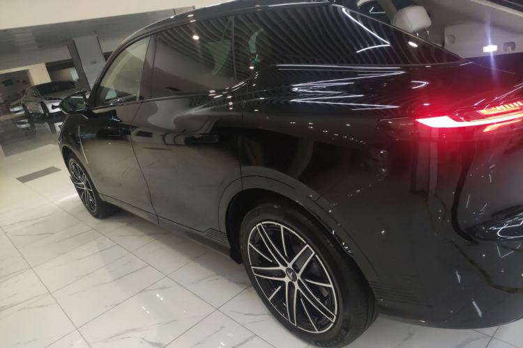 Used VOYAH COURAGE 2025 Model Four-Wheel-Drive Qiankun Edition
