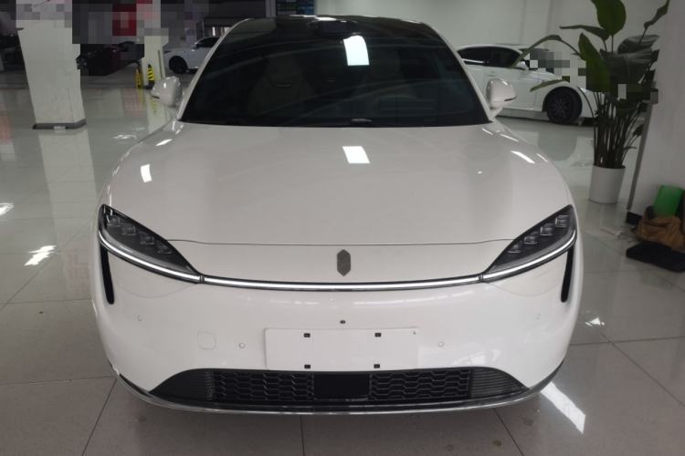 Used Hima Luxeed R7 2024 All-Electric 802 km Max