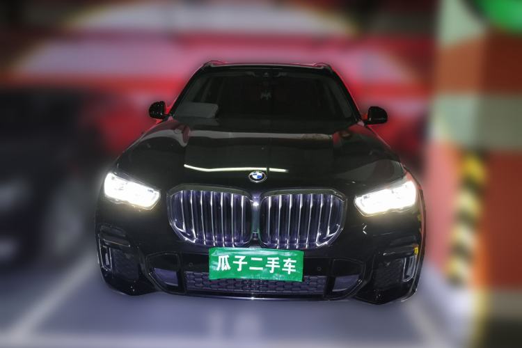 Used BMW X5 2022 xDrive 30Li Luxury M Sport Package
