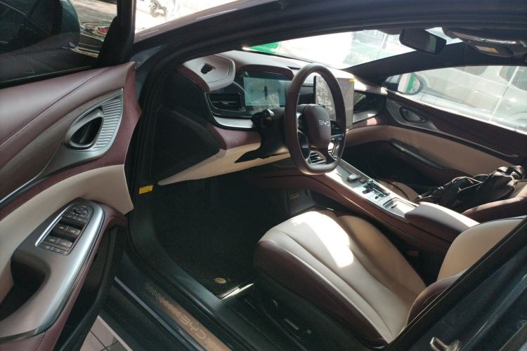 Used BYD Seal 2024 HONOR Edition DM-i 1.5L 121km Prestige Model Driver Seat