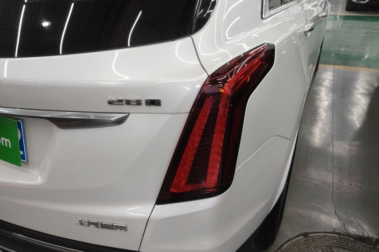 Used Cadillac XT5 2021 28T Luxury Model