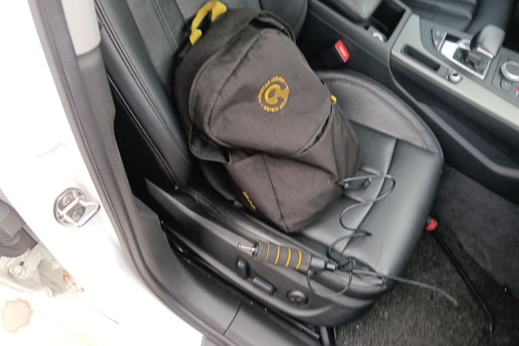 Used Audi A4L 2018 30th Anniversary Edition 40 TFSI Trendy Model Right Front Seat