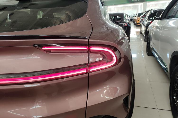 Used Xiaomi Auto YU7 2025 Ultra-Long Range High-Performance All-Wheel-Drive Max Edition