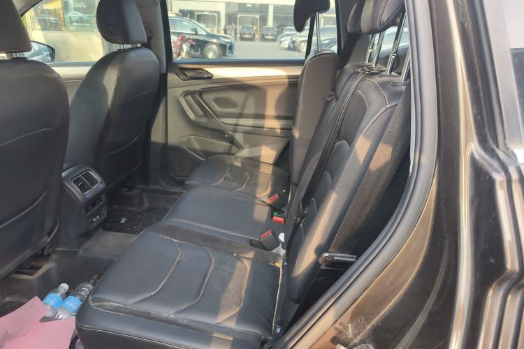 Used Volkswagen Tiguan L 2017 330TSI Automatic Two-Wheel Drive Luxury Edition
