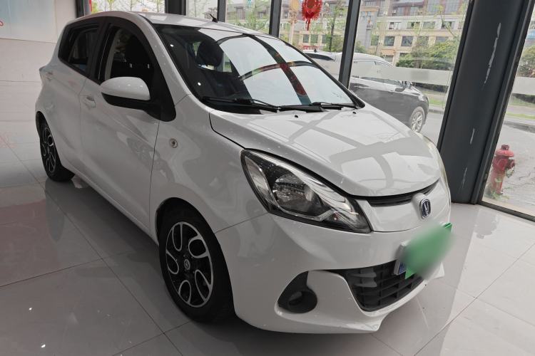 Used CHANGAN Benni 2015 1.4L IMT Luxury Model China IV Front Right 45 Deg
