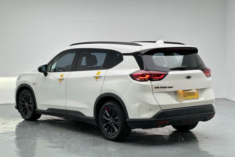 Used Chevrolet Orlando 2020 Light Hybrid Redline 530T Automatic Enjoyment Edition (5+2 Models)