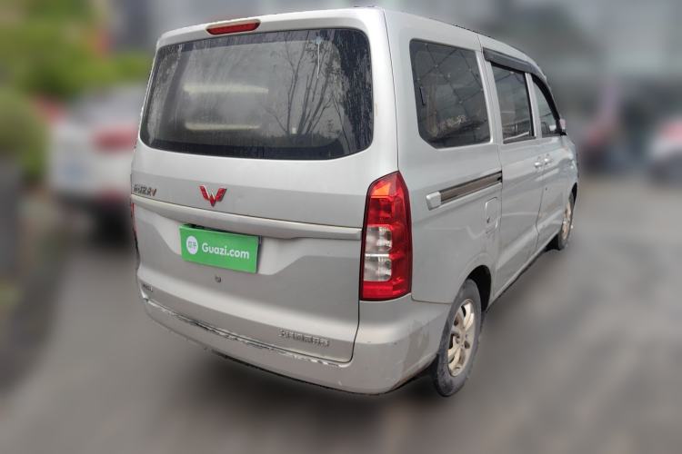 Used Wuling Hongguang V 2019 1.5L Enjoyment Version China VI LAR
