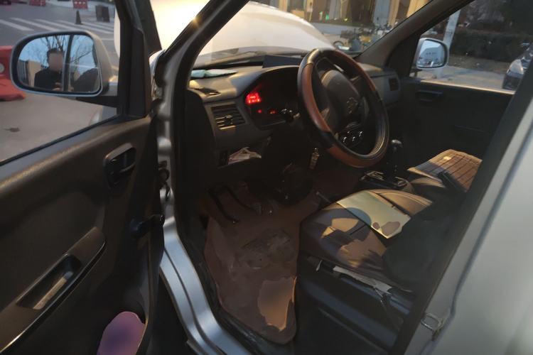 Used Wuling Rongguang 2014 1.2L S Base Model
