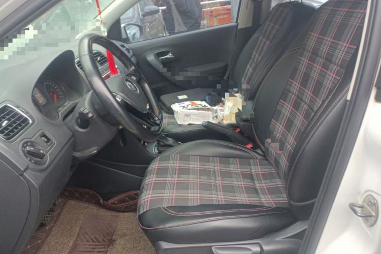 Used Volkswagen Polo 2016 1.6L Automatic Comfort Model
