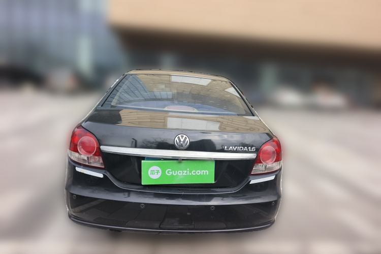 Used Volkswagen Lavida 
