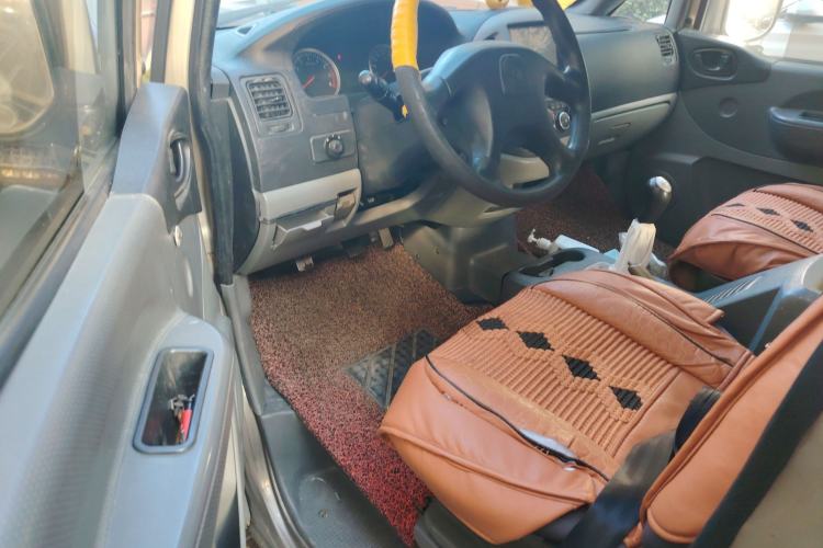 Used FORTHING Lingzhi 2013 M3 1.6L 7-Seater Luxury Model
